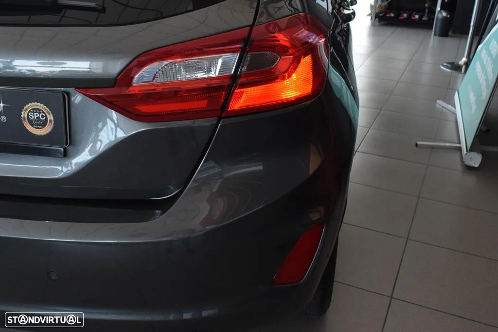 Ford Fiesta 1.5 TDCi Connected - 32