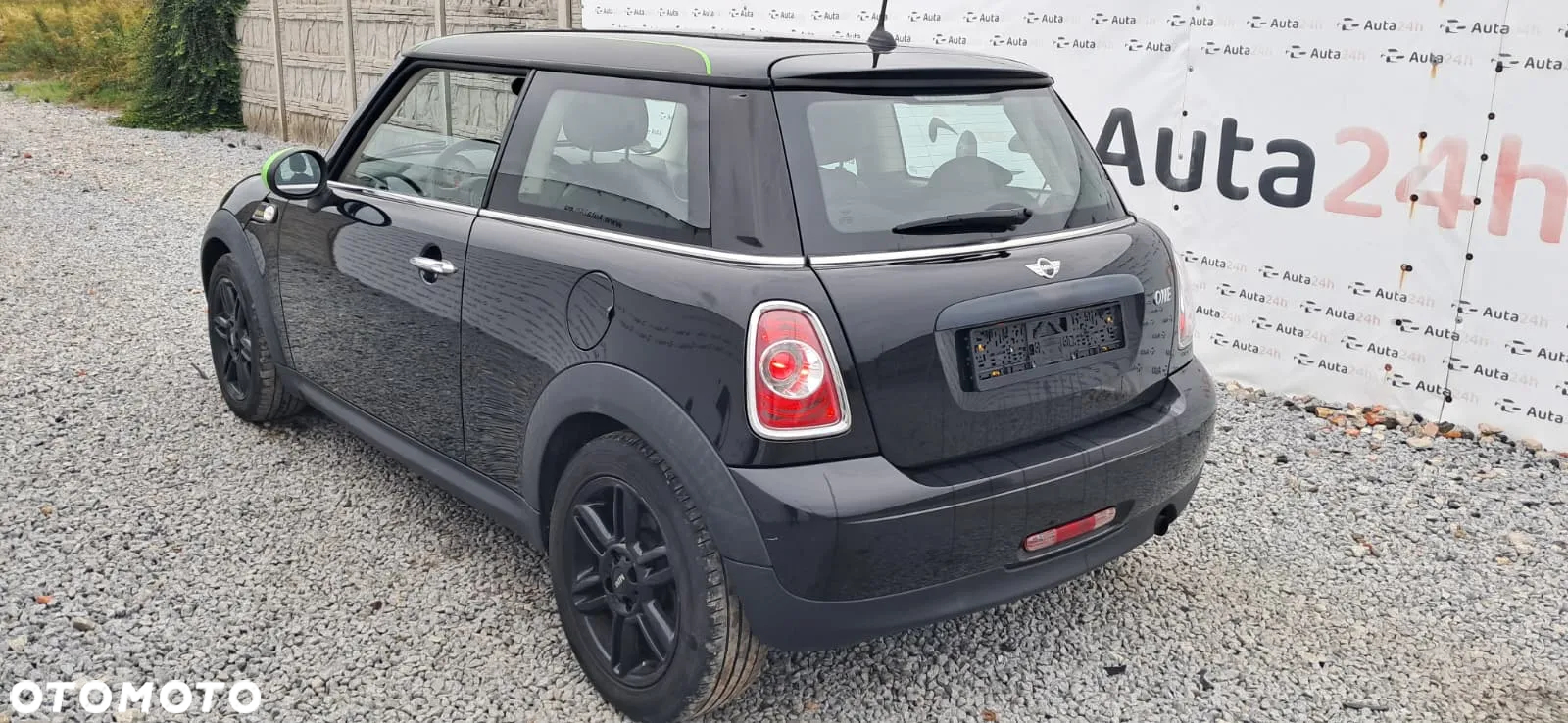 MINI ONE Standard - 4