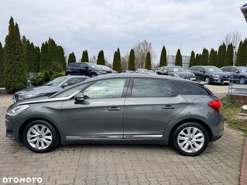 Citroën DS5 1.6 THP SoChic - 4