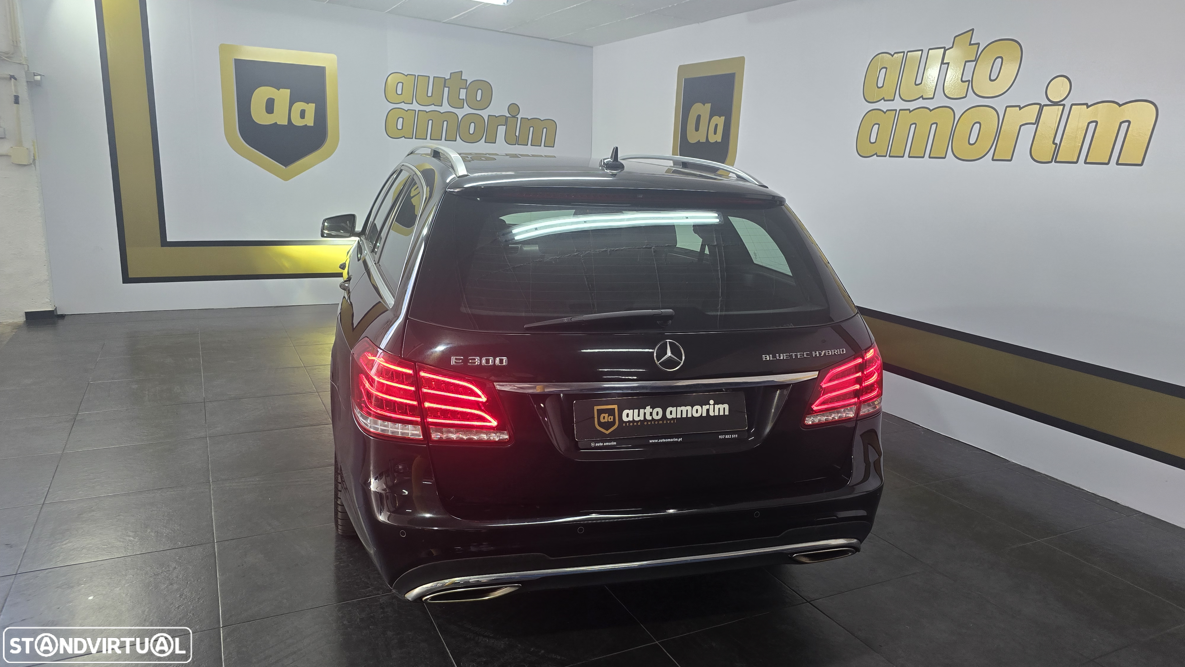 Mercedes-Benz E 300 Bluetec Hybrid Avantgarde - 12
