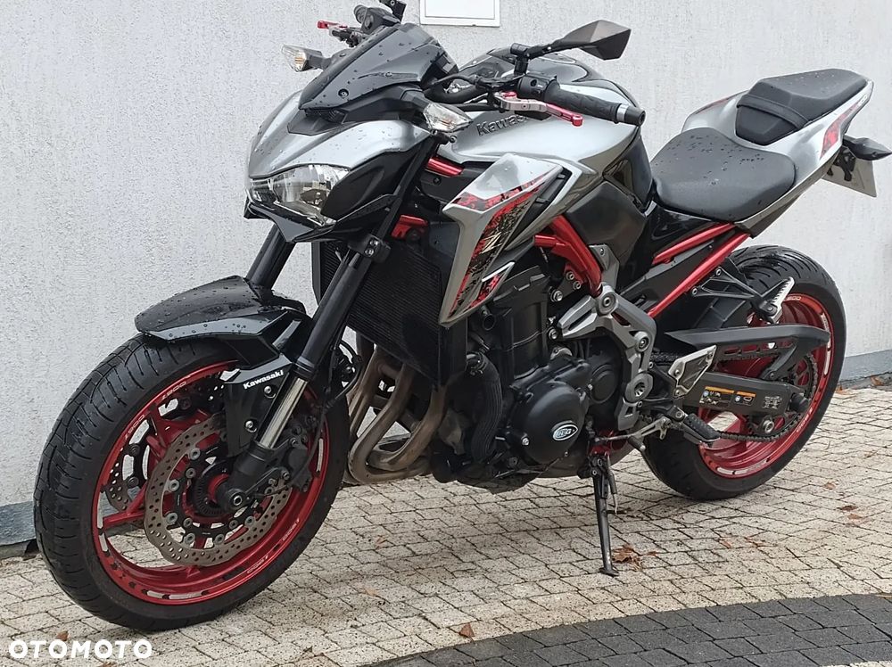 Kawasaki Z 900 - 8