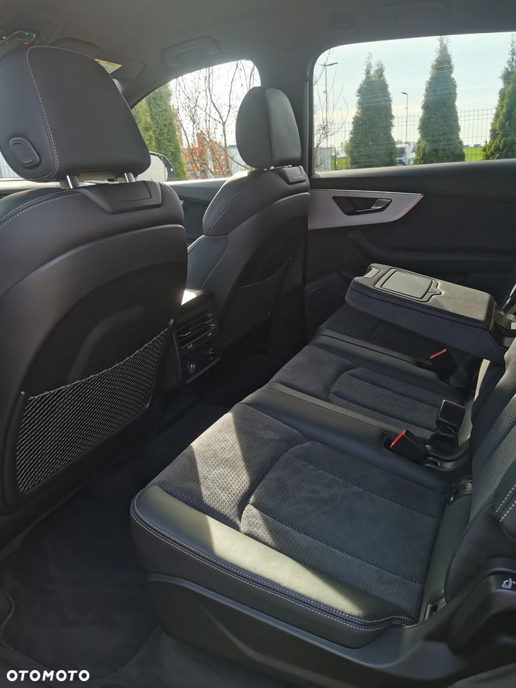 Audi Q7 - 8