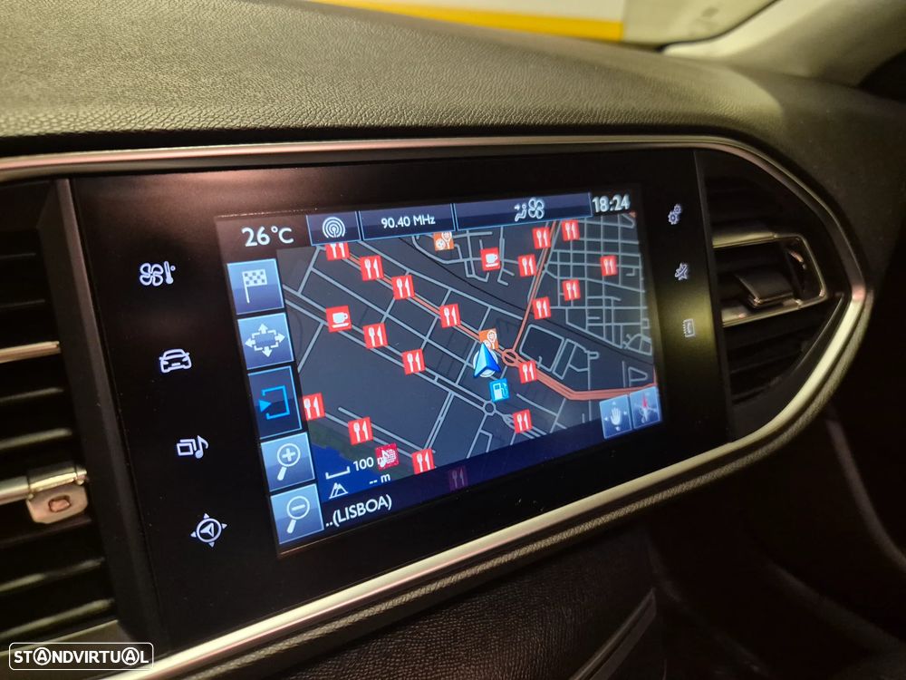 Peugeot 308 SW 1.6 BlueHDi Style - 26