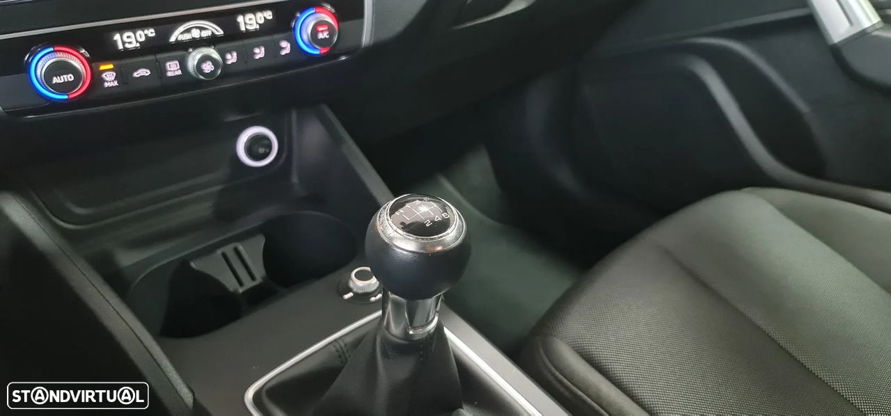 Audi Q2 1.6 TDI Design - 23