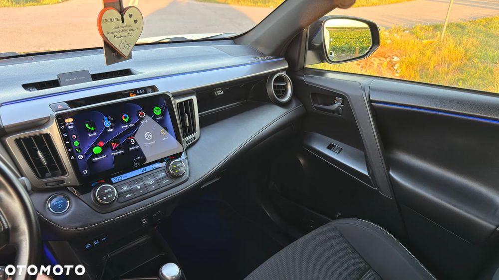 Toyota RAV4 Hybrid Premium 4x2 - 28
