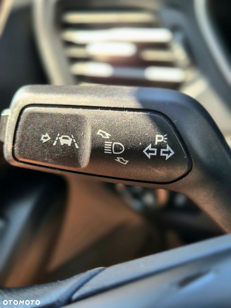 Ford Focus 1.5 EcoBlue SCR Connected - 34
