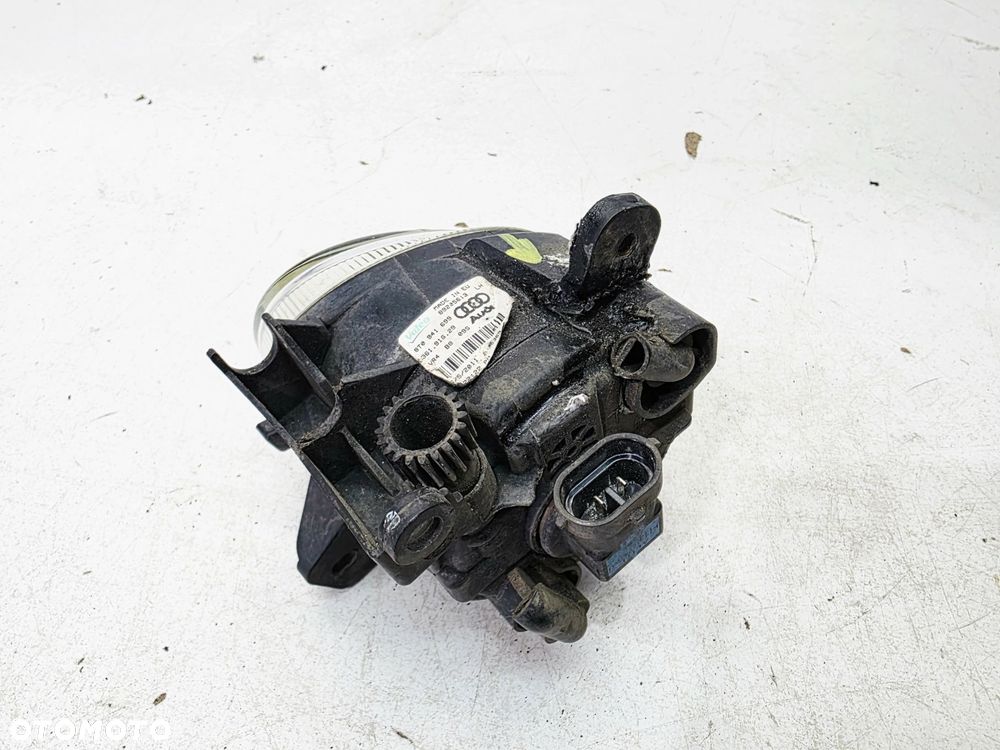 HALOGEN LEWY PRZÓD AUDI A4 B8 A5 8T 8T0941699 2/26 - 6