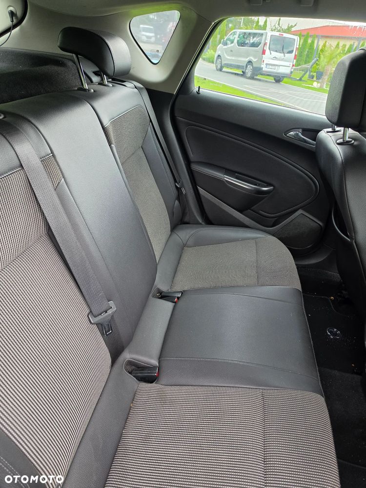 Opel Astra 1.4 Turbo Edition - 12