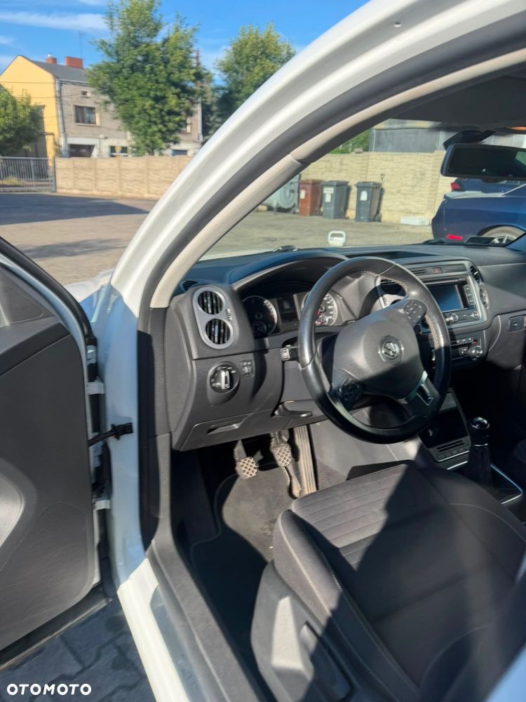 Volkswagen Tiguan - 6