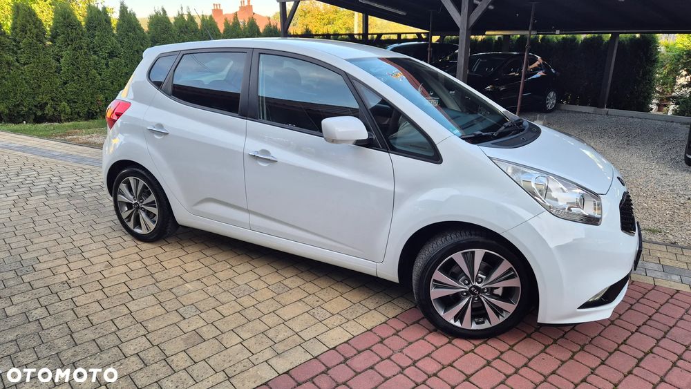 Kia Venga - 3