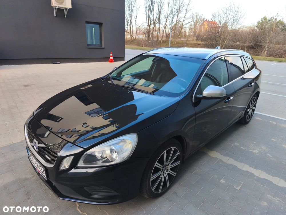 Volvo V60 D3 R-Design Kinetic - 1