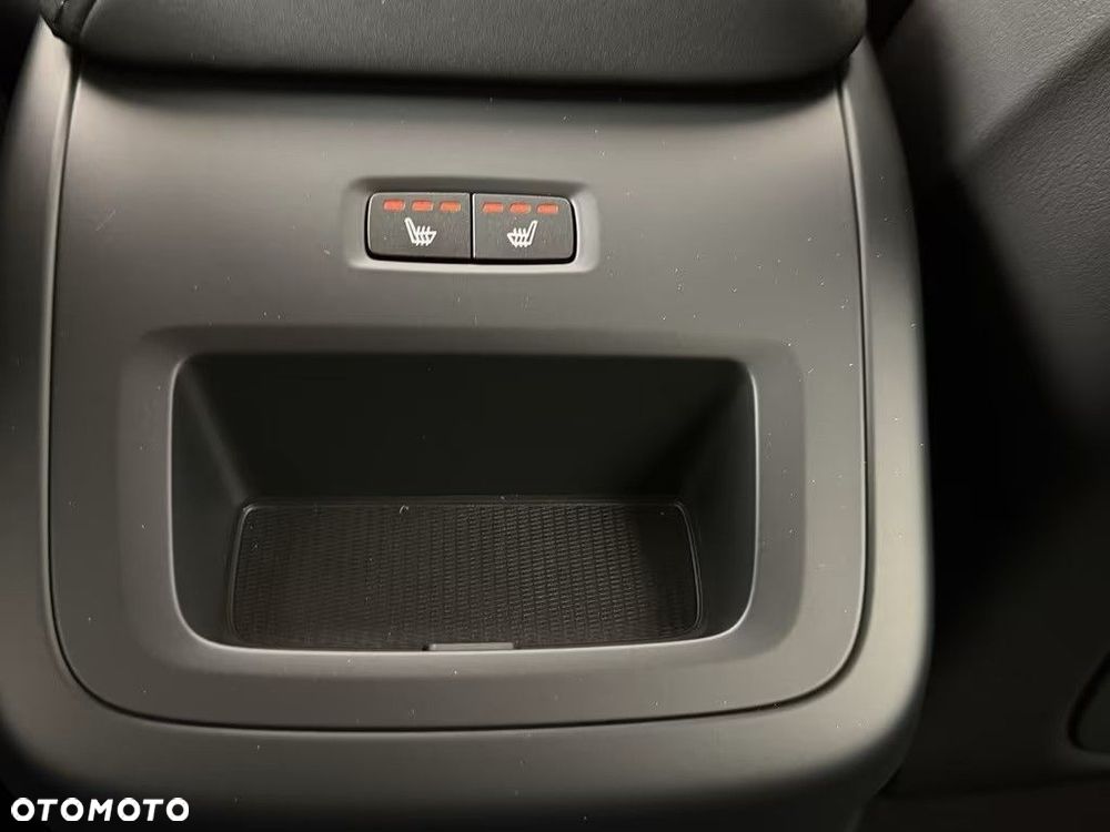Volvo XC 60 T6 Plug-In Hybrid AWD Plus Bright - 12
