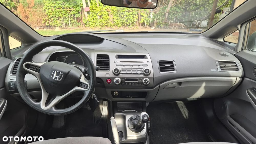 Honda Civic 1.8 Comfort - 8