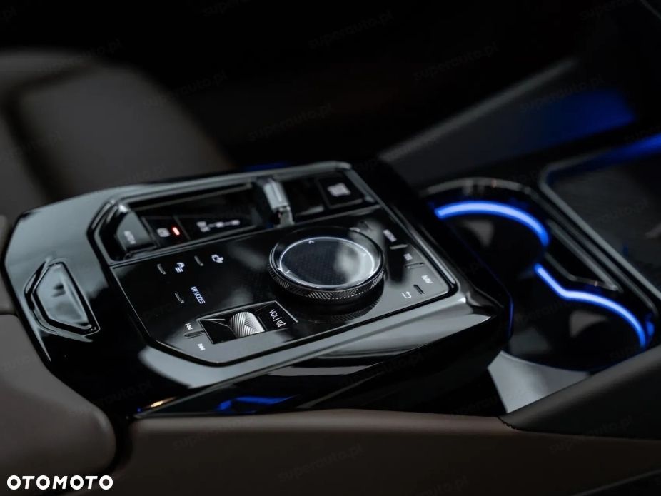 BMW Seria 5 520d xDrive mHEV M Sport - 12