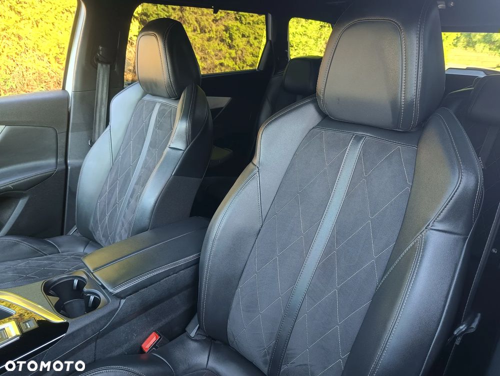 Peugeot 5008 2.0 BlueHDi GT Pack S&S EAT8 - 17