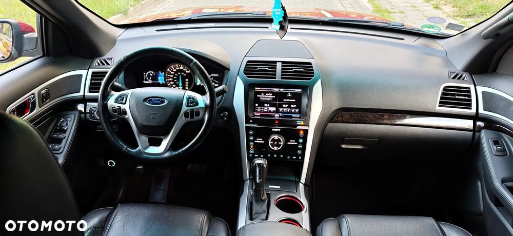 Ford Explorer 4.6 4WD - 9