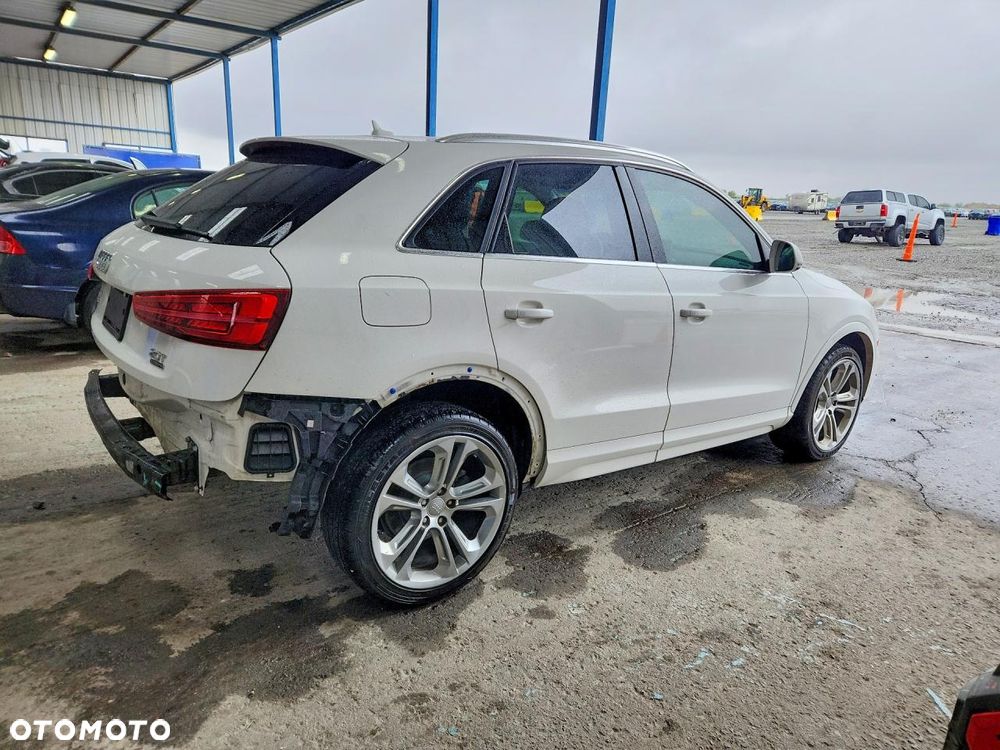 Audi Q3 2.0 TFSI Quattro S tronic - 6
