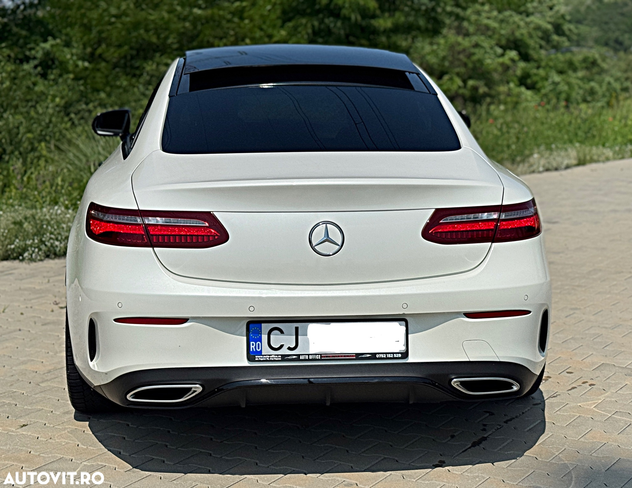 Mercedes-Benz E 220 d Coupe 9G-TRONIC AMG Line - 5