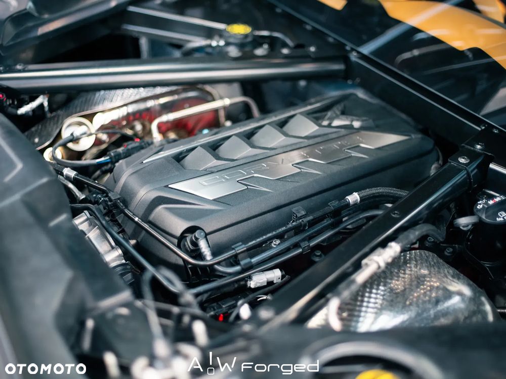 Chevrolet Corvette - 18