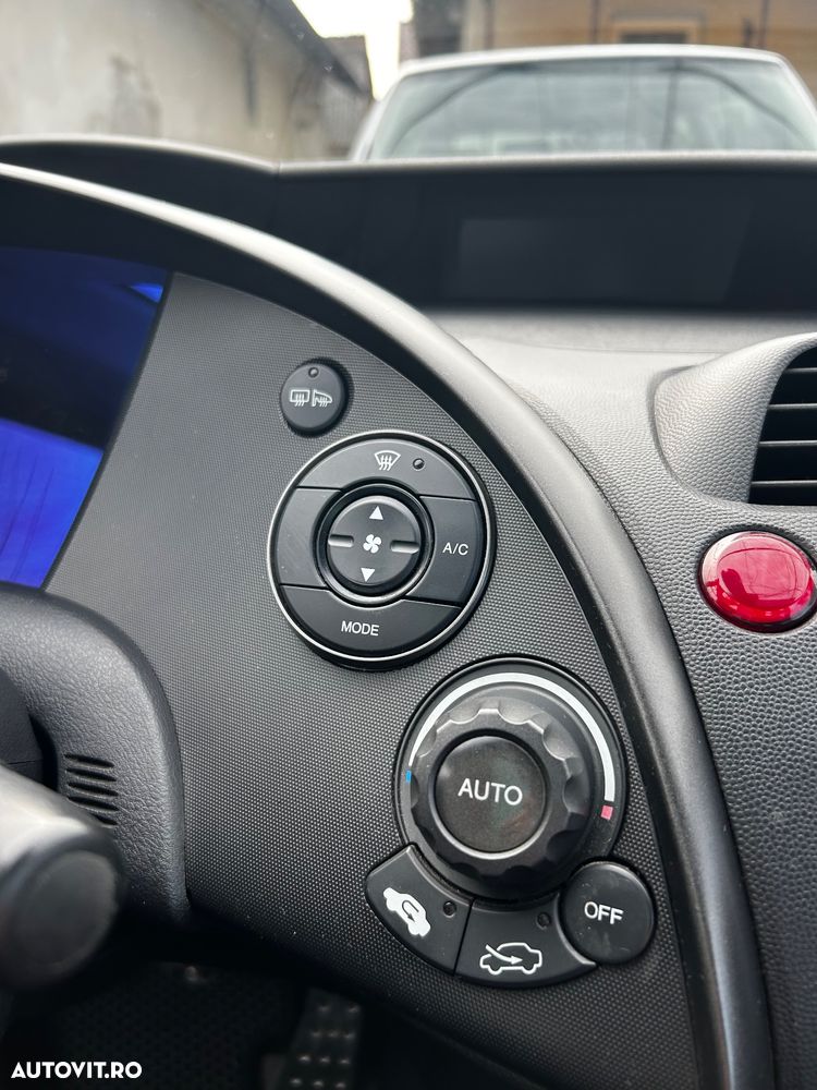 Honda Civic 1.8 SOHC i-VTEC MT GT - 17