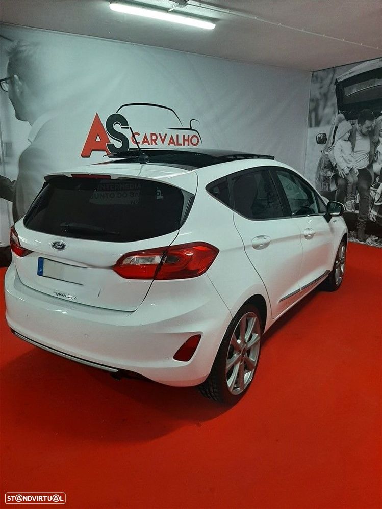 Ford Fiesta 1.0 EcoBoost Vignale - 11