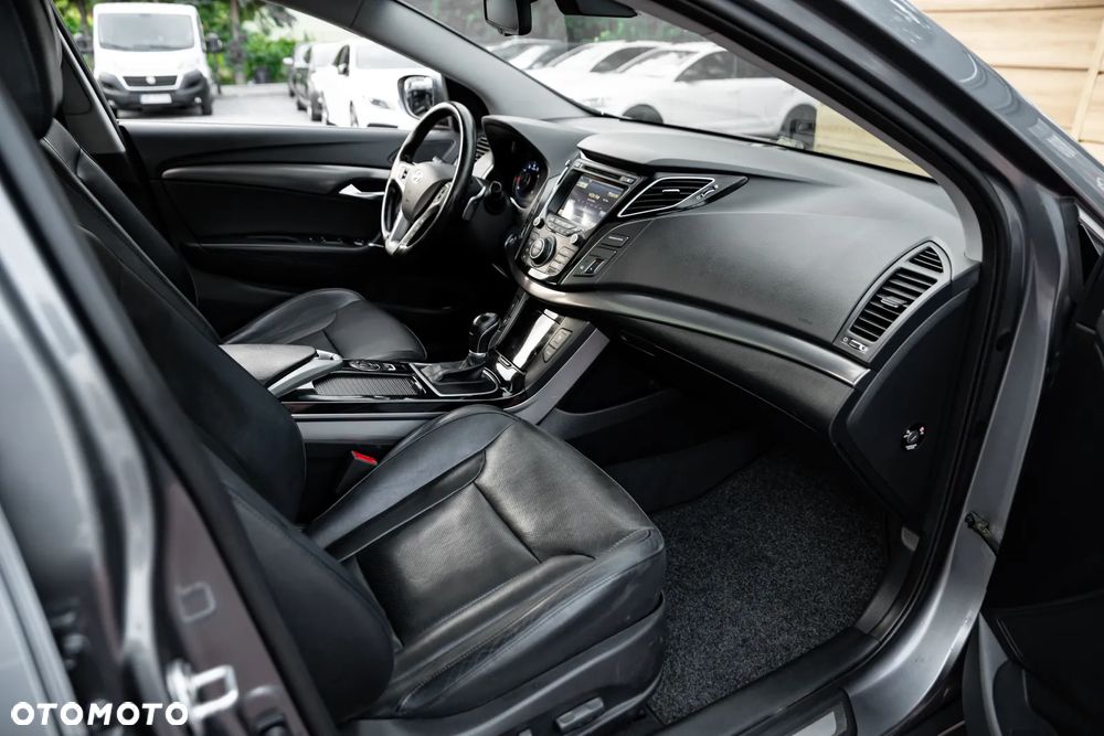 Hyundai i40 2.0 Automatik Premium - 24