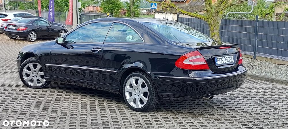 Mercedes-Benz CLK - 32