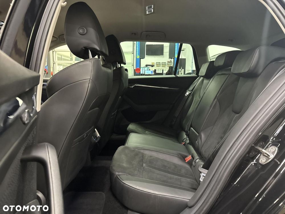 Skoda Octavia 2.0 TDI 4x4 Scout DSG - 11