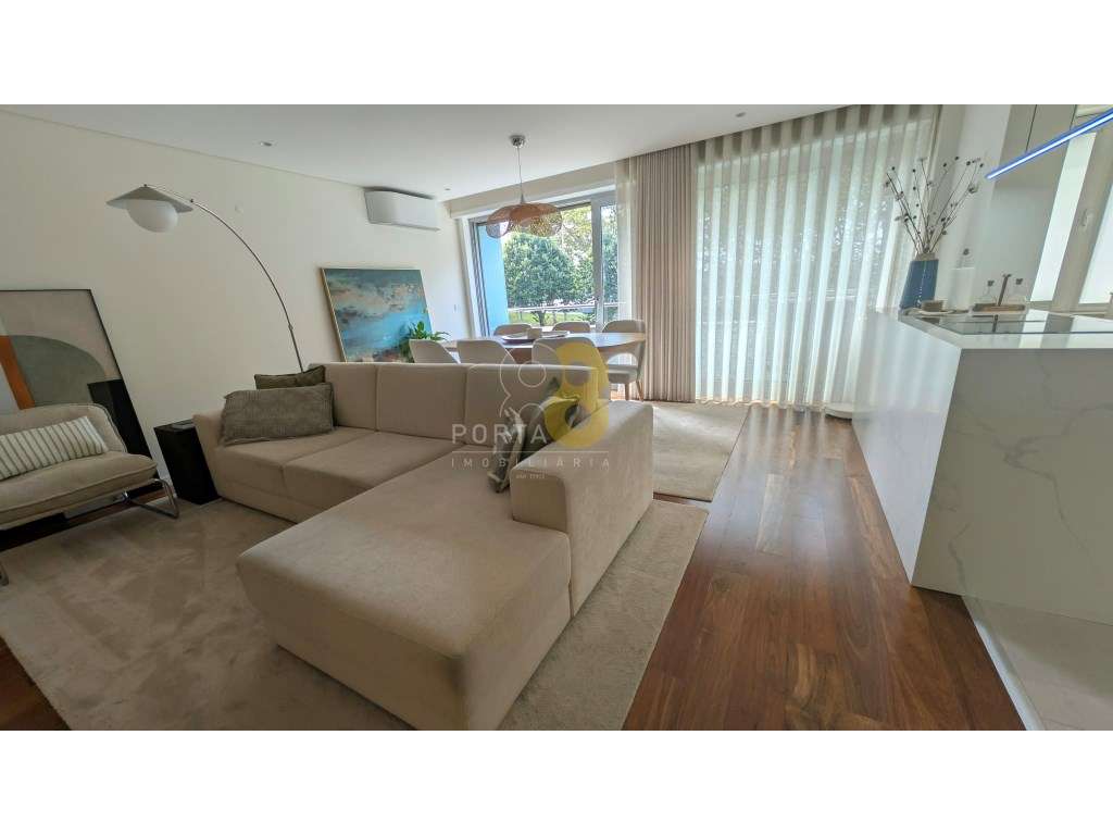 T2 totalmente remodelado com varanda, vistas de Parque e Mar | Mato... - Grande imagem: 4/56