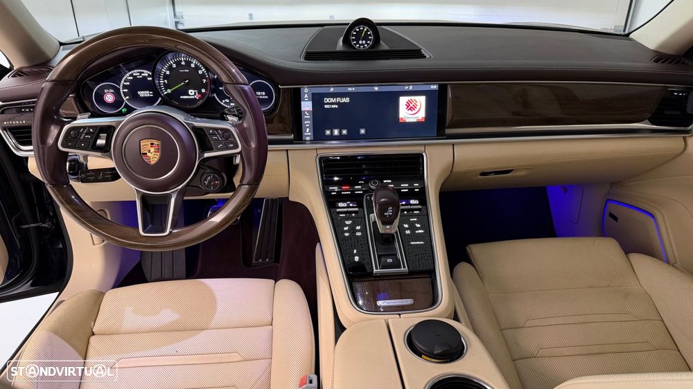 Porsche Panamera 4 E-Hybrid - 15