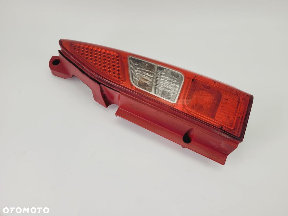 LAMPA TYLNA PRAWY TYŁ CITROEN BERLINGO III 08-18 9680545180 - 3