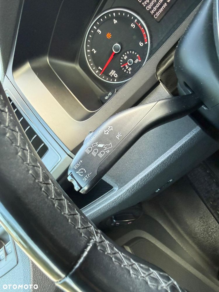 Volkswagen Caravelle 2.0 TDI L1 Highline - 19