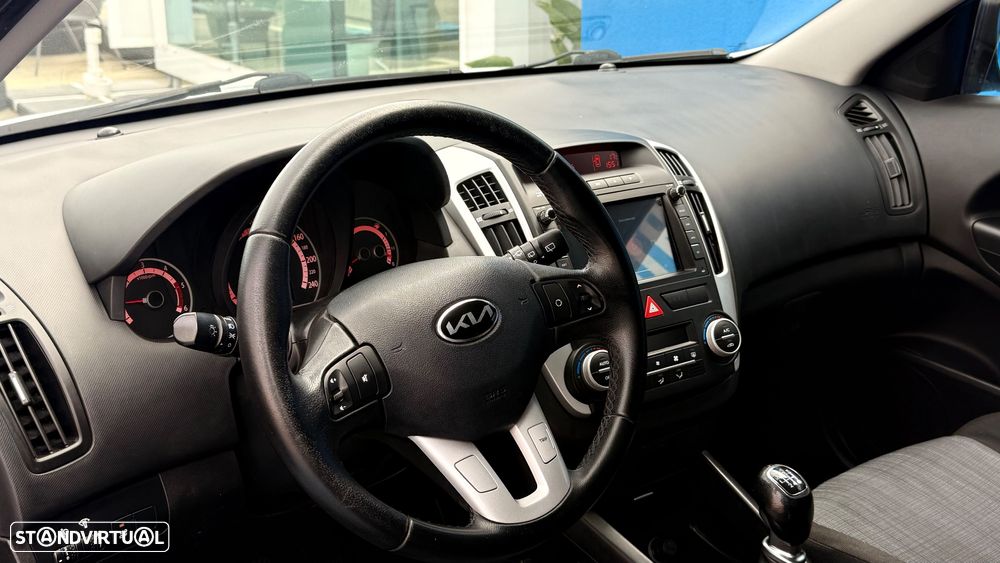 Kia Ceed SW 1.6 CRDi EX ISG - 5