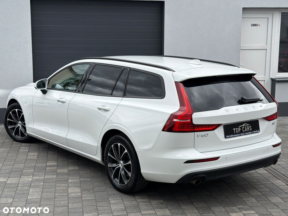 Volvo V60 B3 B DKG Momentum - 20