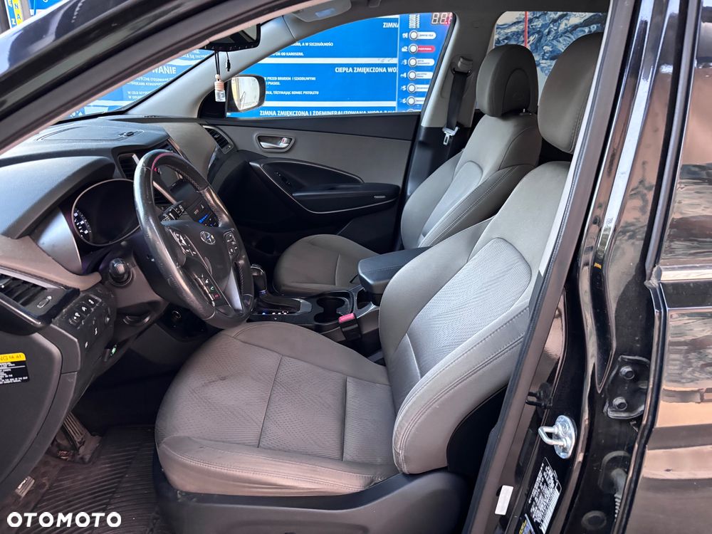 Hyundai Santa Fe 2.4 Sport Utility - 7