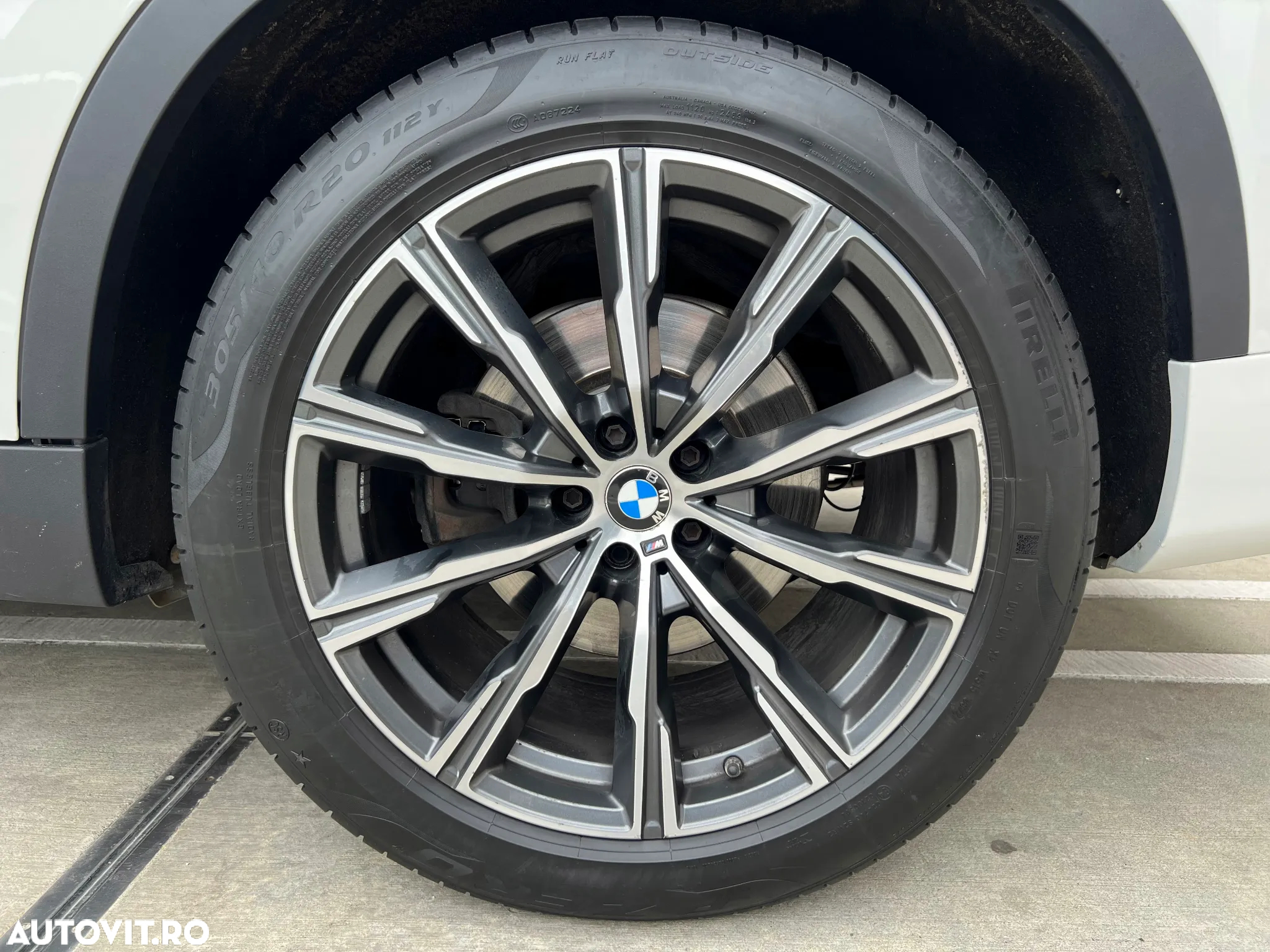 BMW X5 xDrive30d - 33