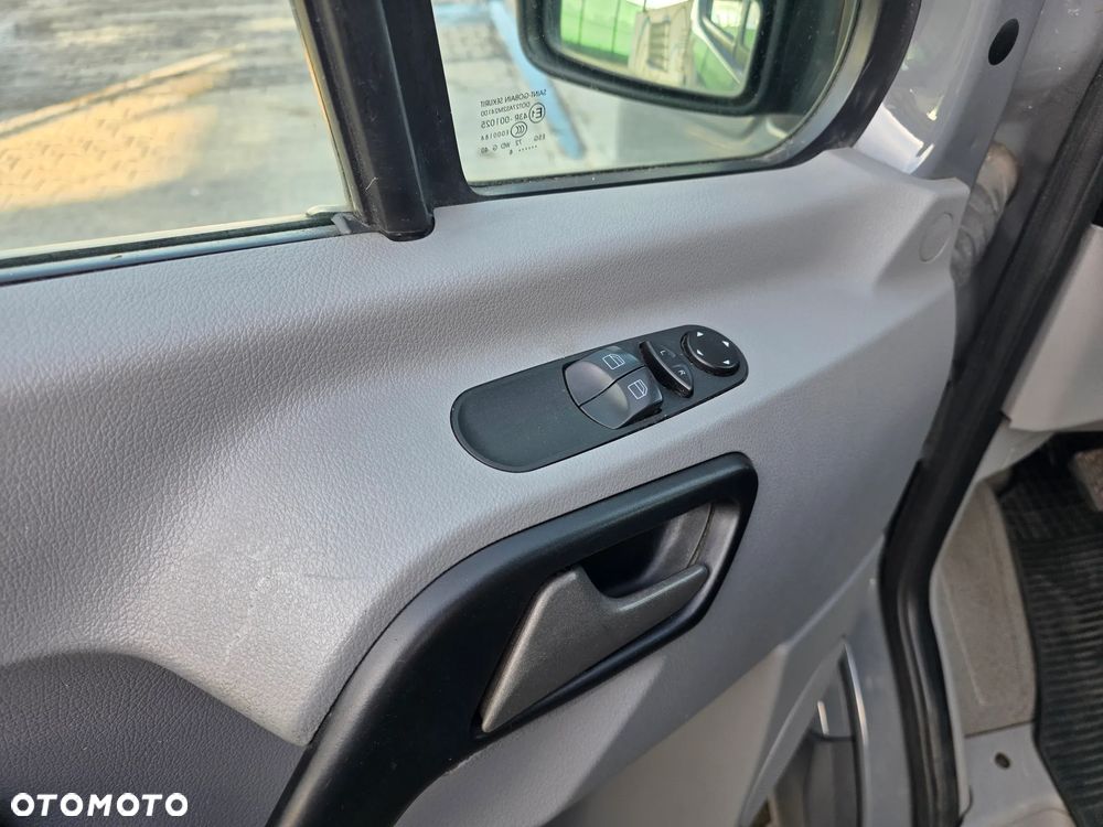Volkswagen CRAFTER - 14