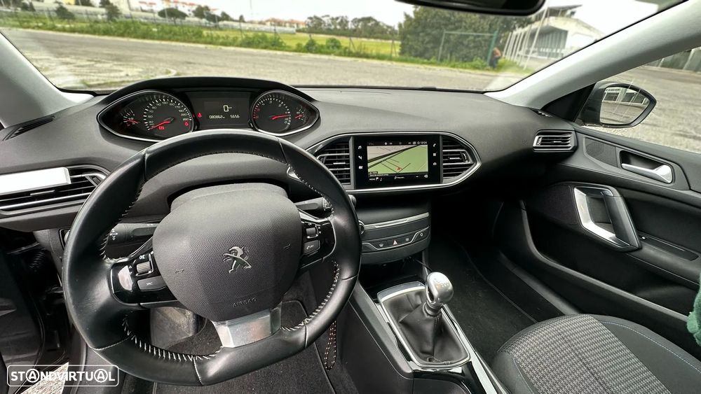 Peugeot 308 1.5 BlueHDi Style - 11