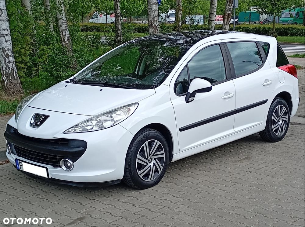 Peugeot 207 1.6 HDi - 30