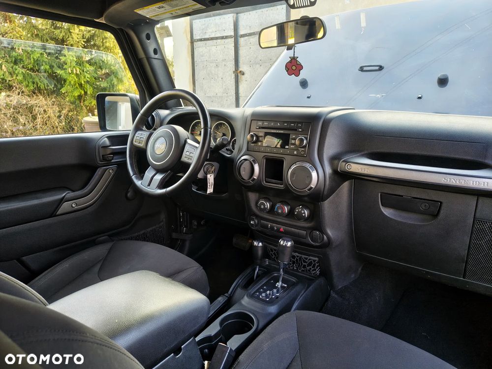 Jeep Wrangler Unlimited 3.6 Automatik X - 23
