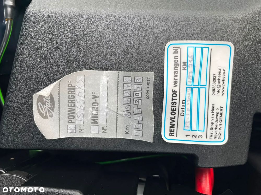 Volvo V40 D2 Summum - 12