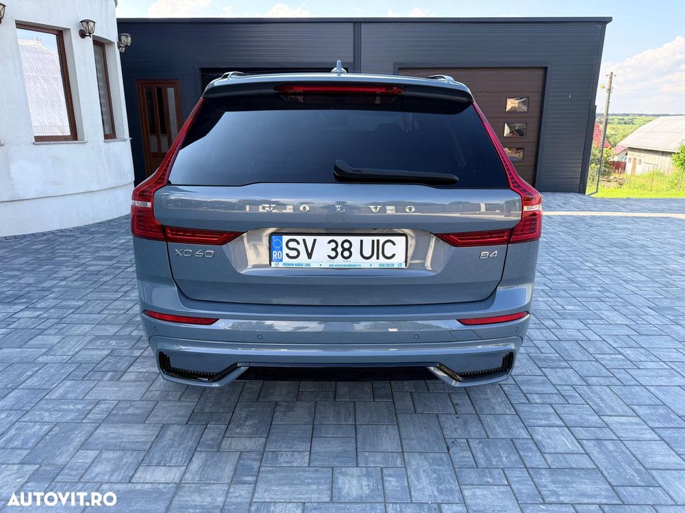 Volvo XC 60 B4 D Plus Dark - 6