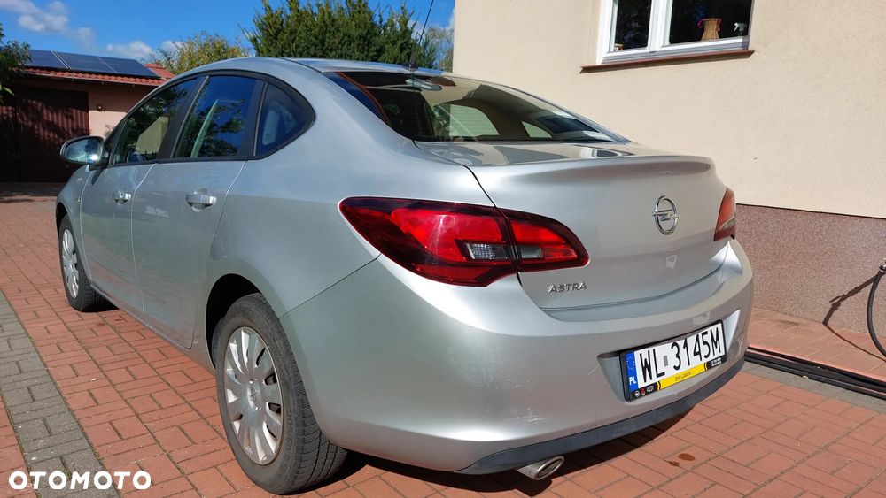 Opel Astra IV 1.4 T Enjoy - 5