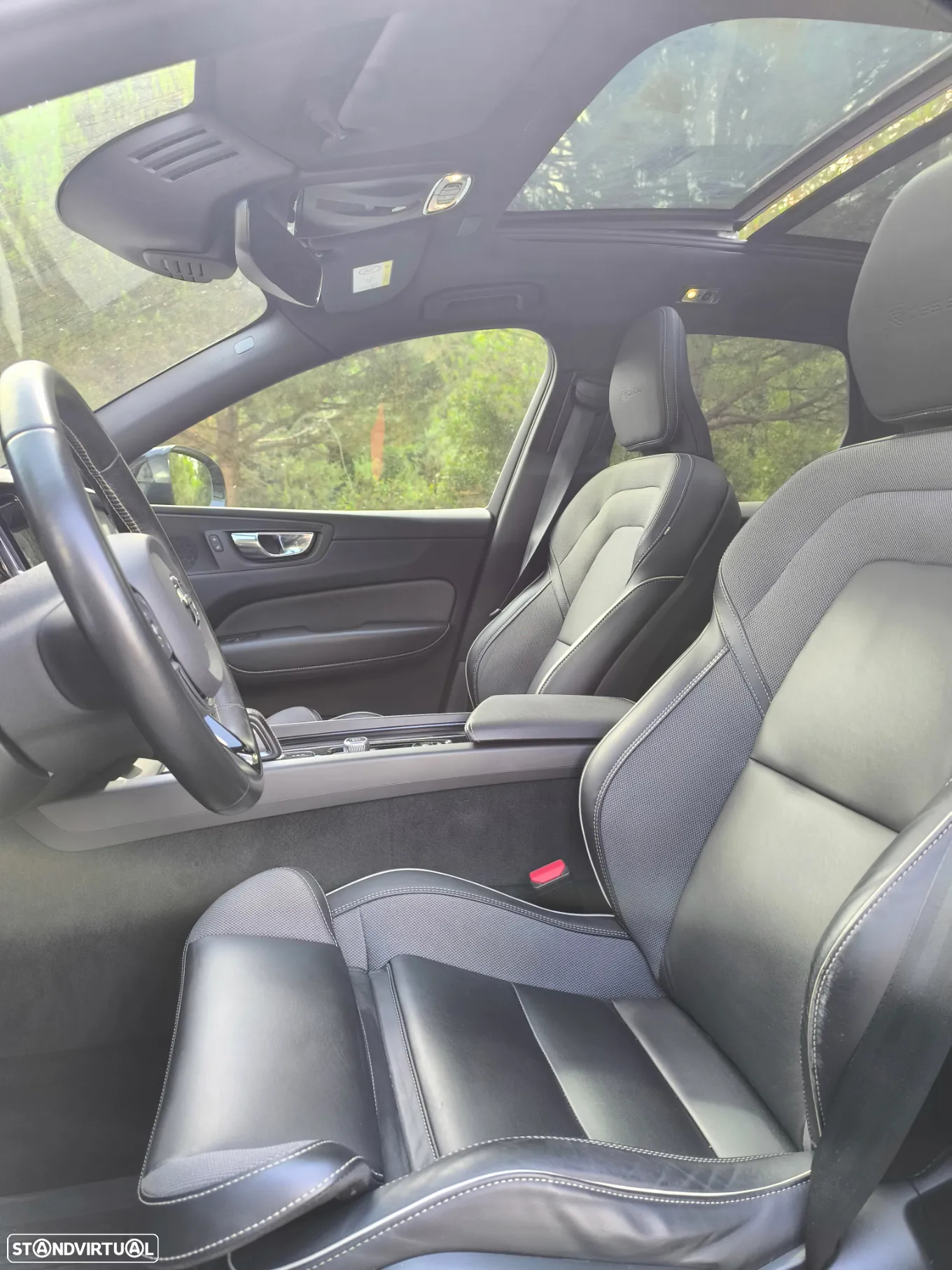 Volvo XC 60 2.0 T8 PHEV R-Design Expression AWD - 14
