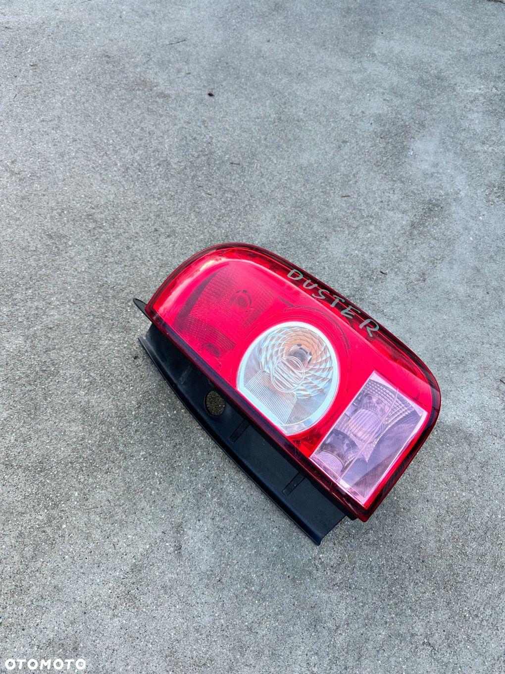 Lampa Prawy Tył Prawa Tylna Dacia Duster I 265509517R Demontaż - 2