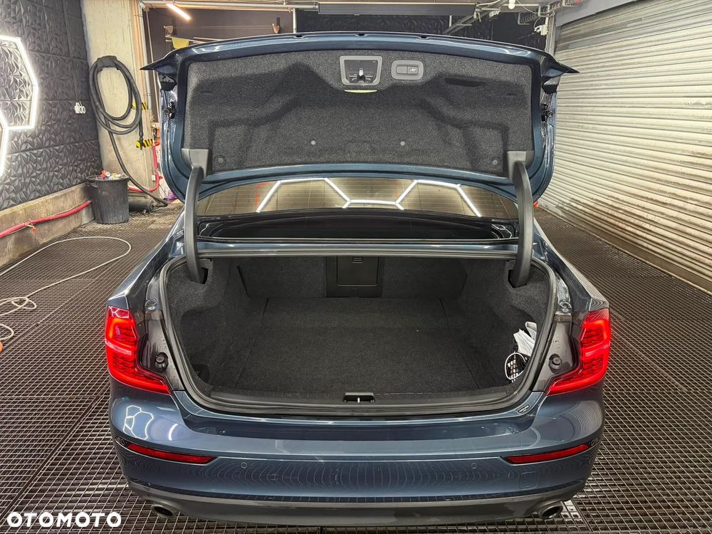 Volvo S60 T6 AWD Momentum Pro - 6
