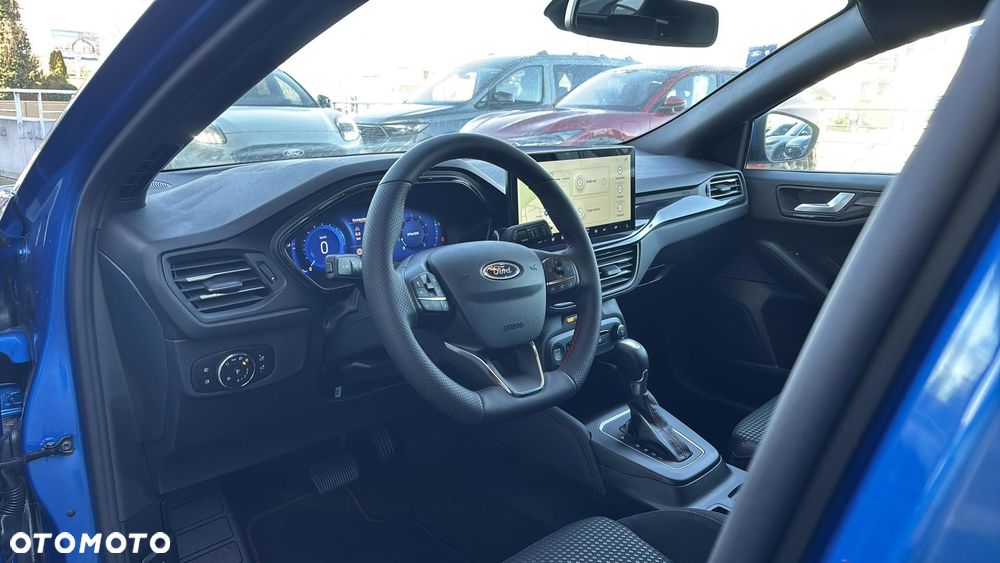 Ford Focus 1.0 EcoBoost Hybrid ST-LINE X - 13