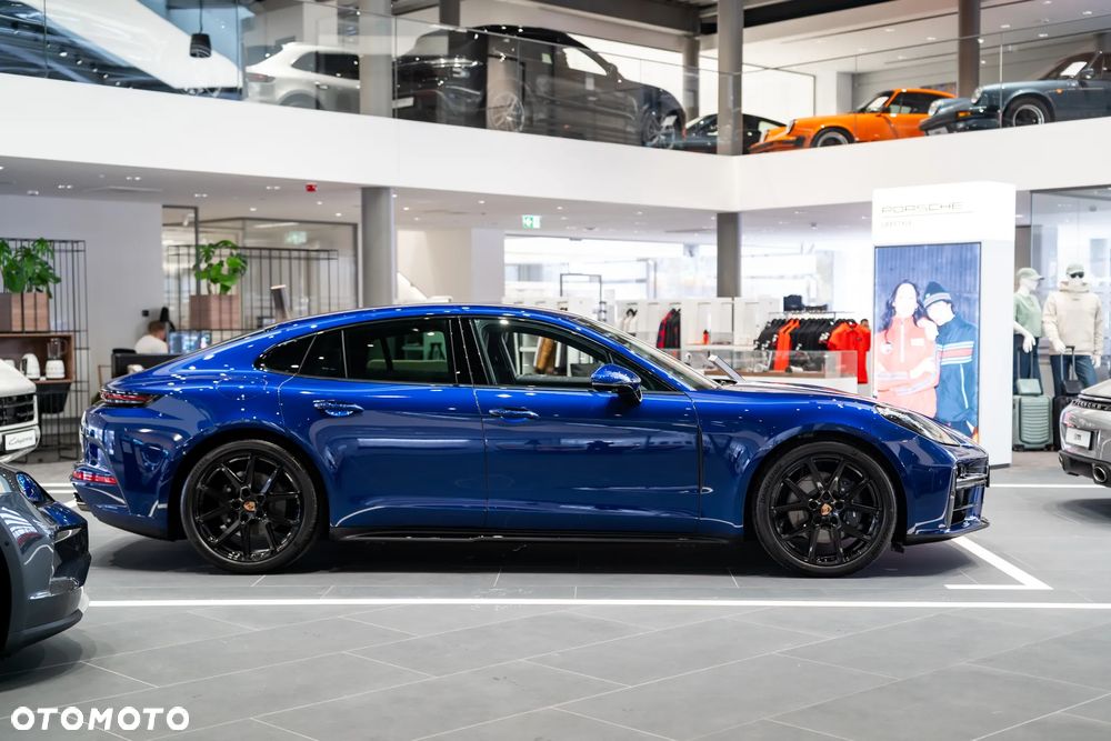Porsche Panamera 4 - 5