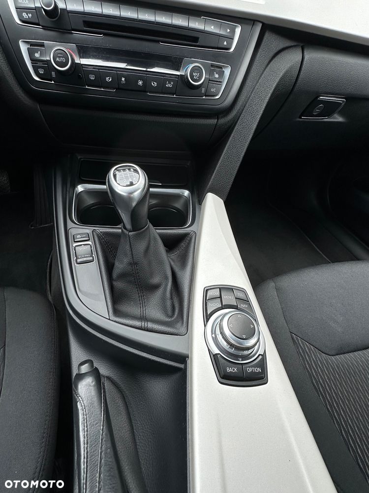 BMW Seria 3 320d - 13