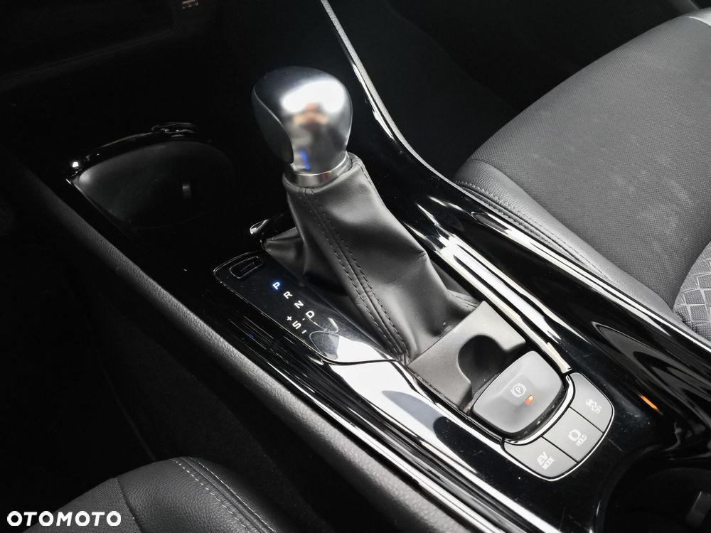 Toyota C-HR 2.0 Hybrid Style - 24
